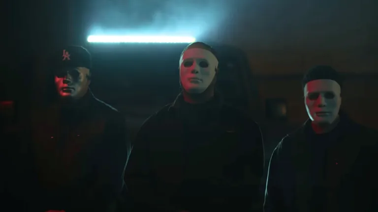 Xzbit, B-Real i Demrick w maskach w teledysku do This Thing of Ours