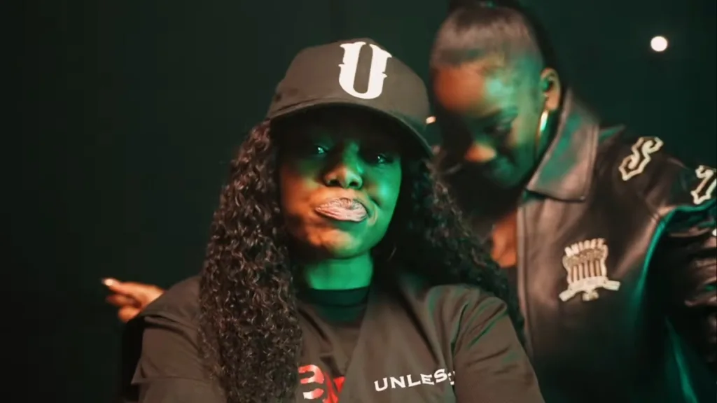 Leshurr i Lioness w teledysku Way 2 Real