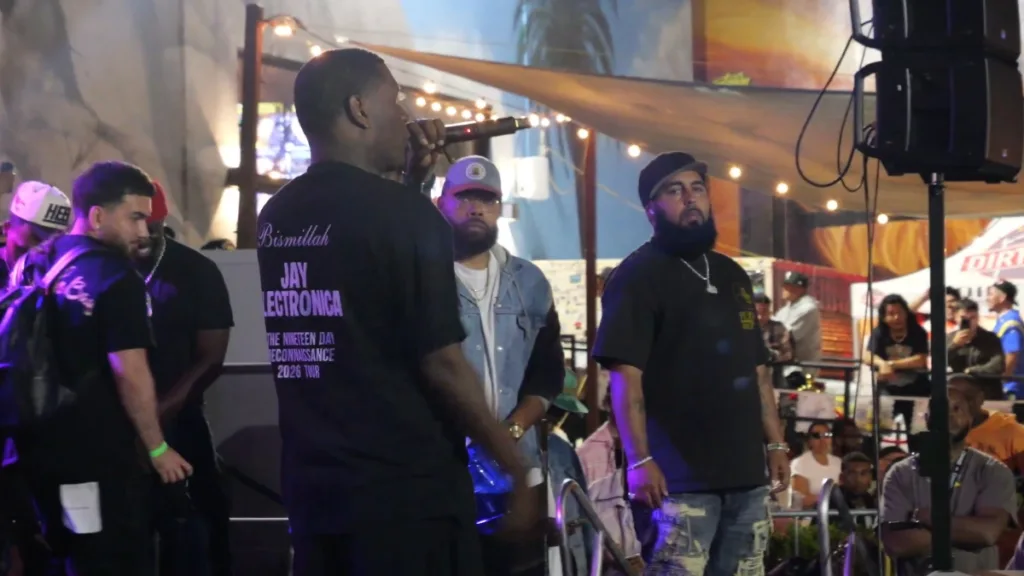 Jay Electronica konfrontuje się z publicznością podczas koncertu w Los Angeles, napięta atmosfera na scenie