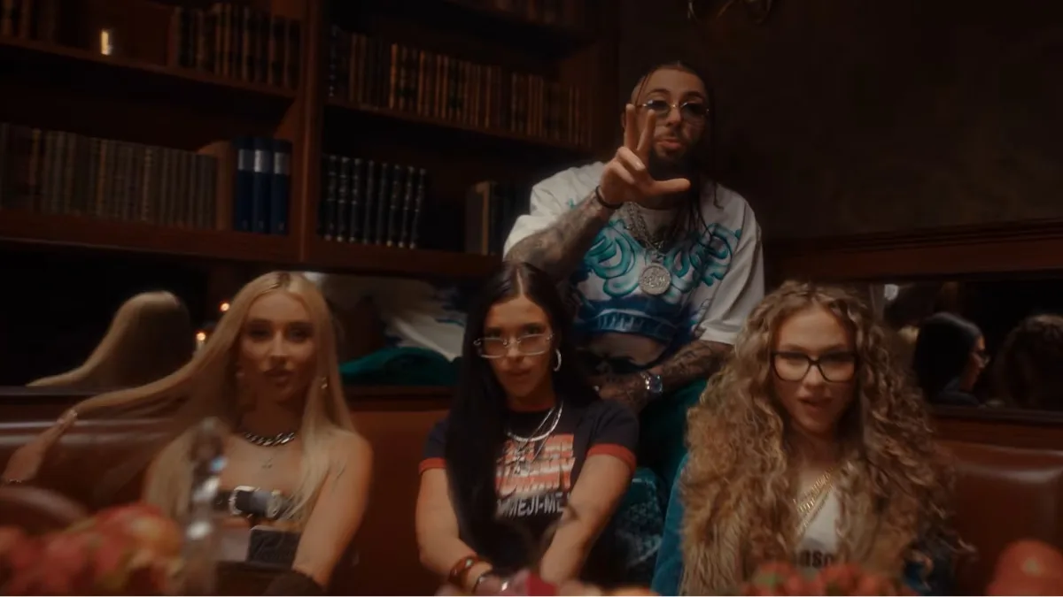 Modelki i Malik Montana w singlu Hot Girl Summer