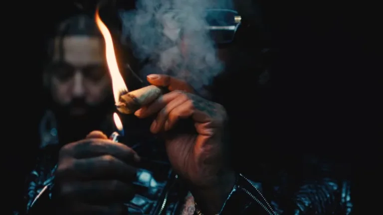 French Montana w Smoking Pt 2 z gościnnym udziałem Rick Rossa